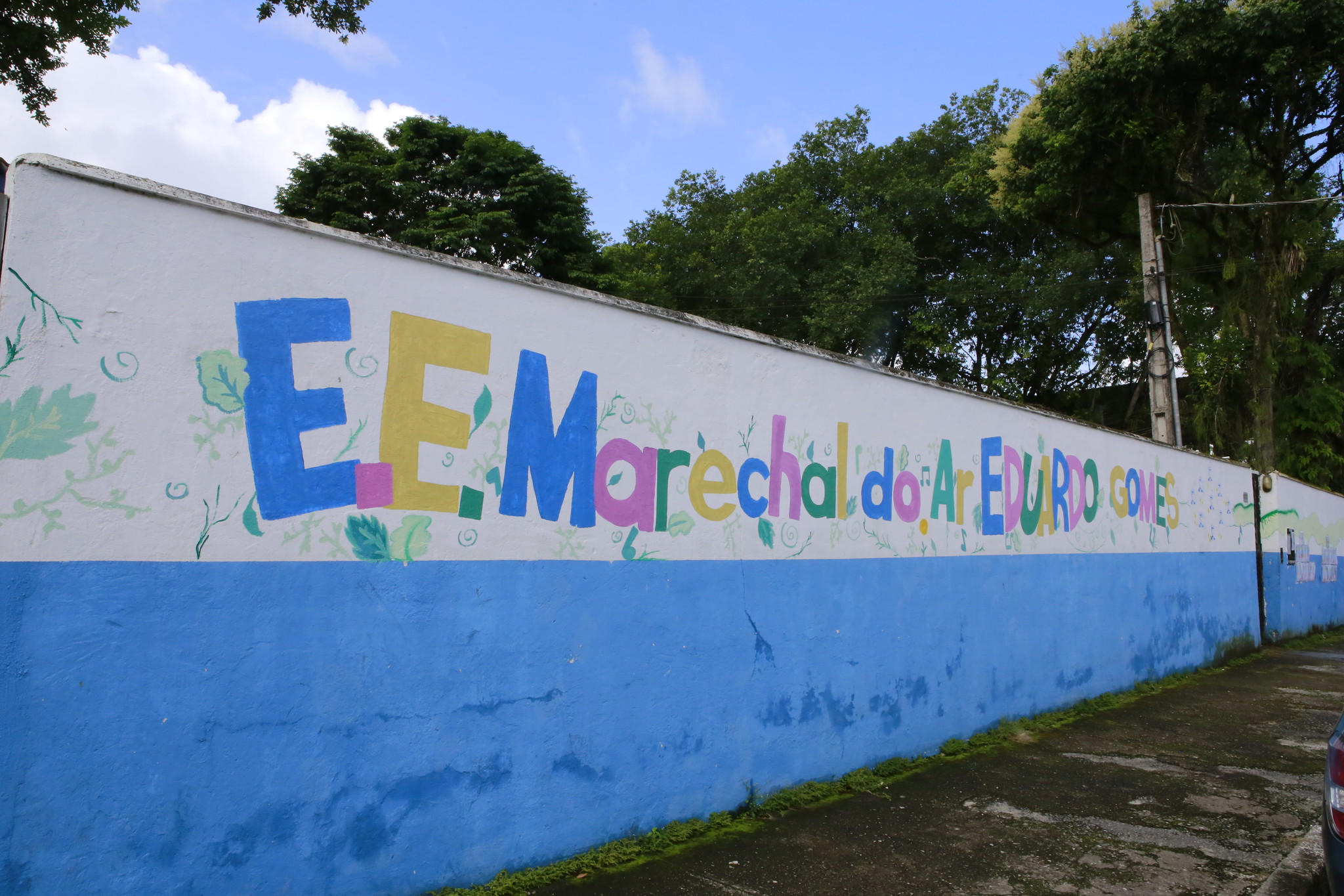 Escola cívico-militar de Guarujá