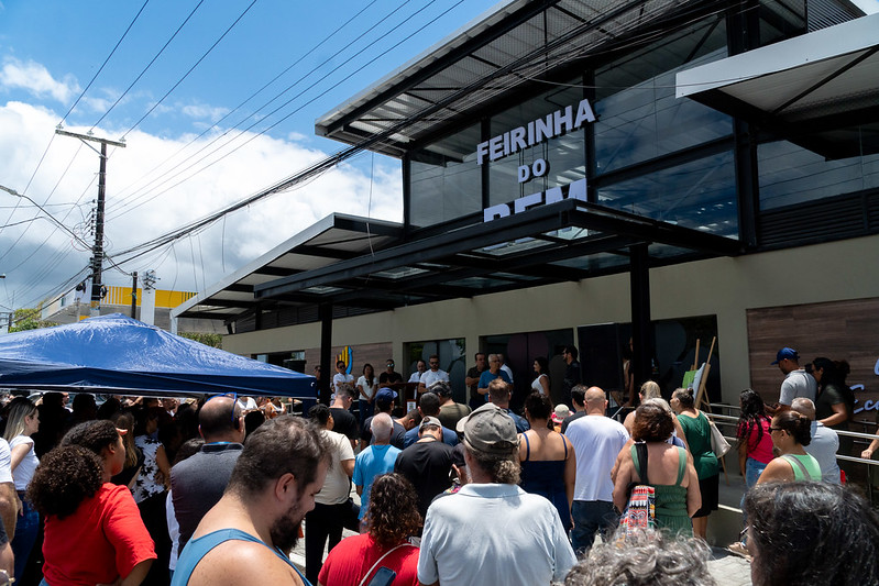 "Feirinha do Bem” é inaugurada no Centro de Bertioga